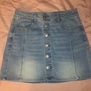 american eagle denim skirt